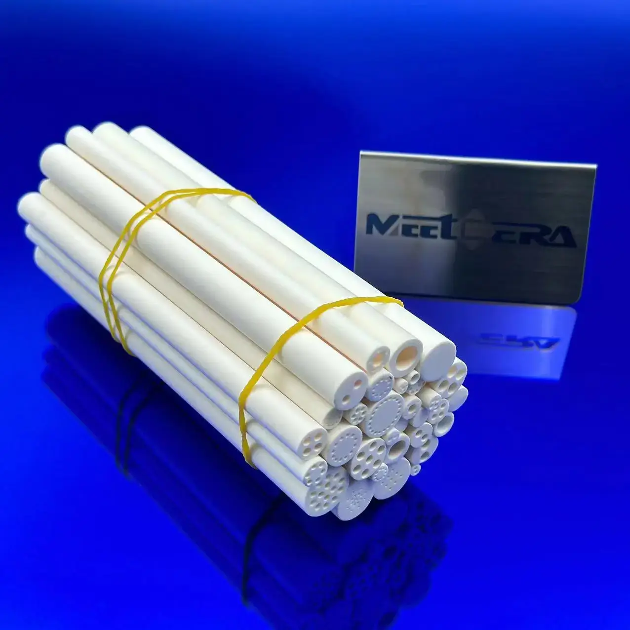 Alumina porous tube