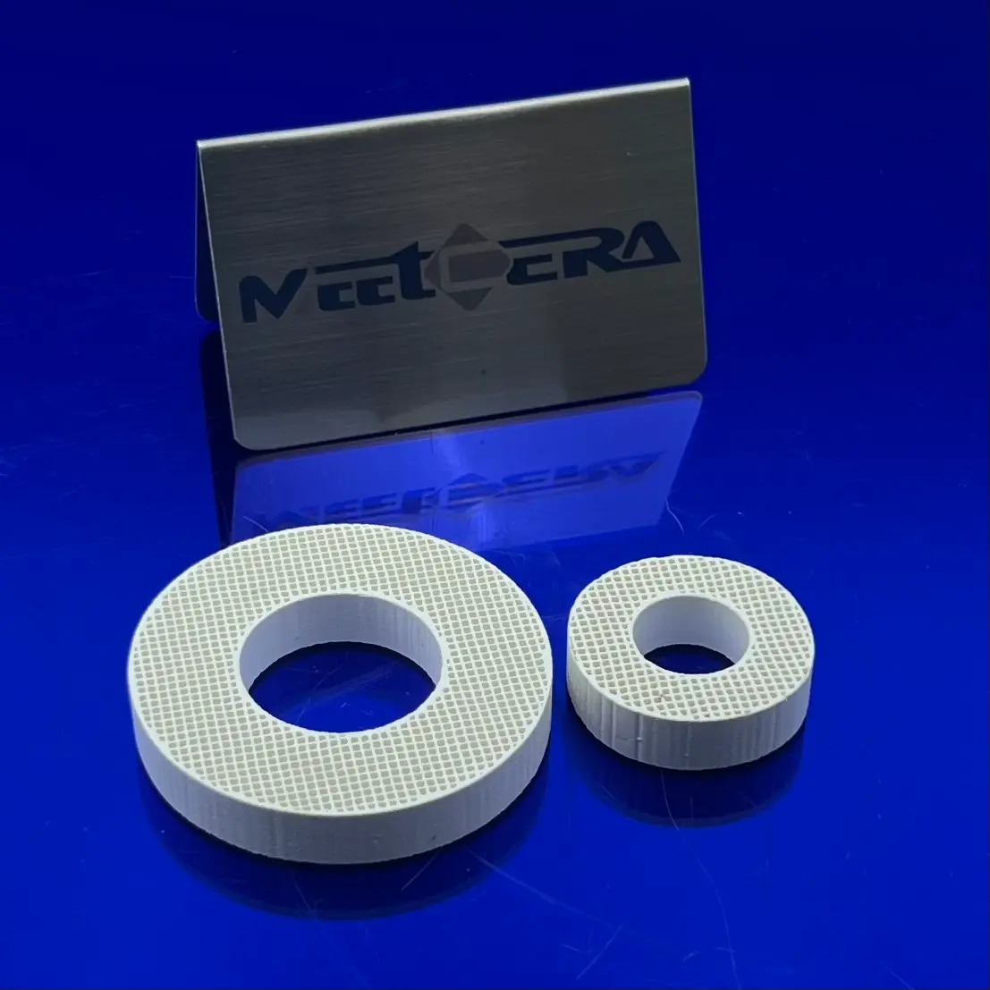 Square honeycomb filter plate1.4