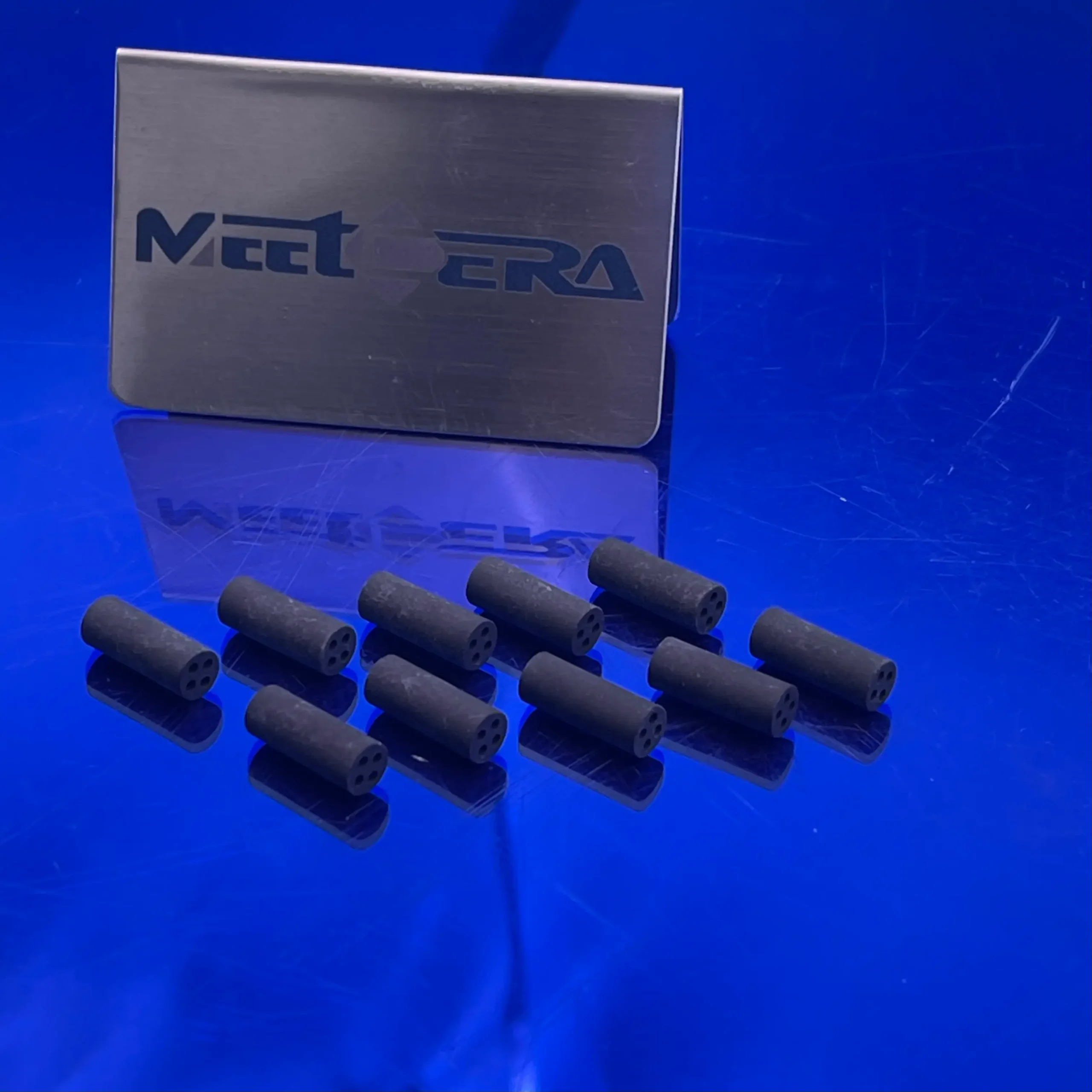 Black ceramic filter tip