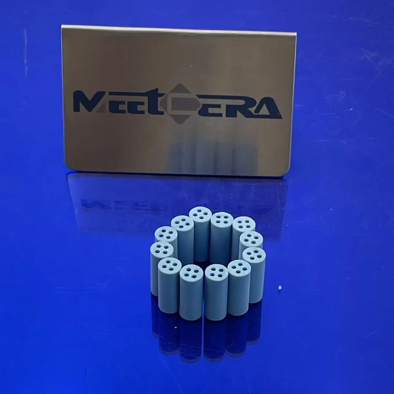 Blue ceramic filter tip1