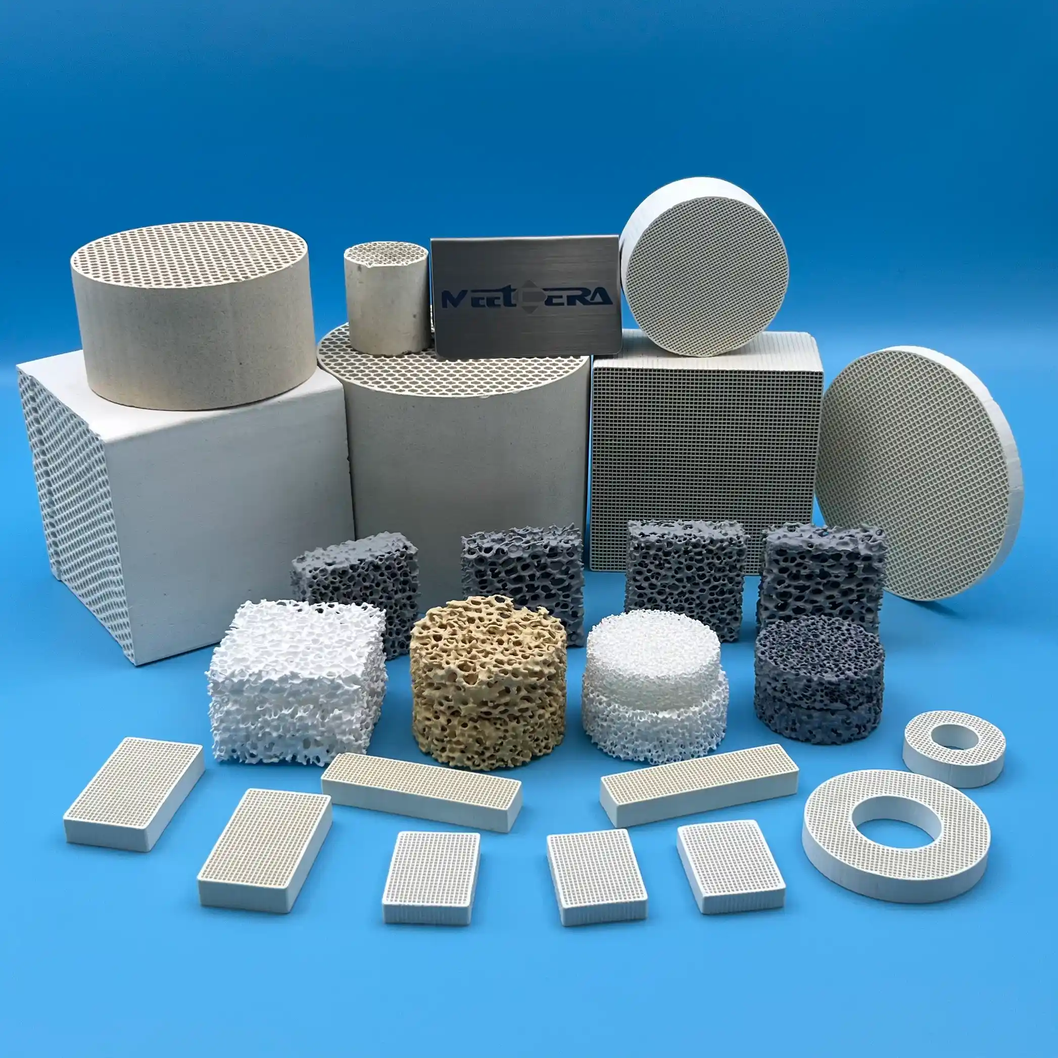 Circular and square honeycomb ceramics1.3