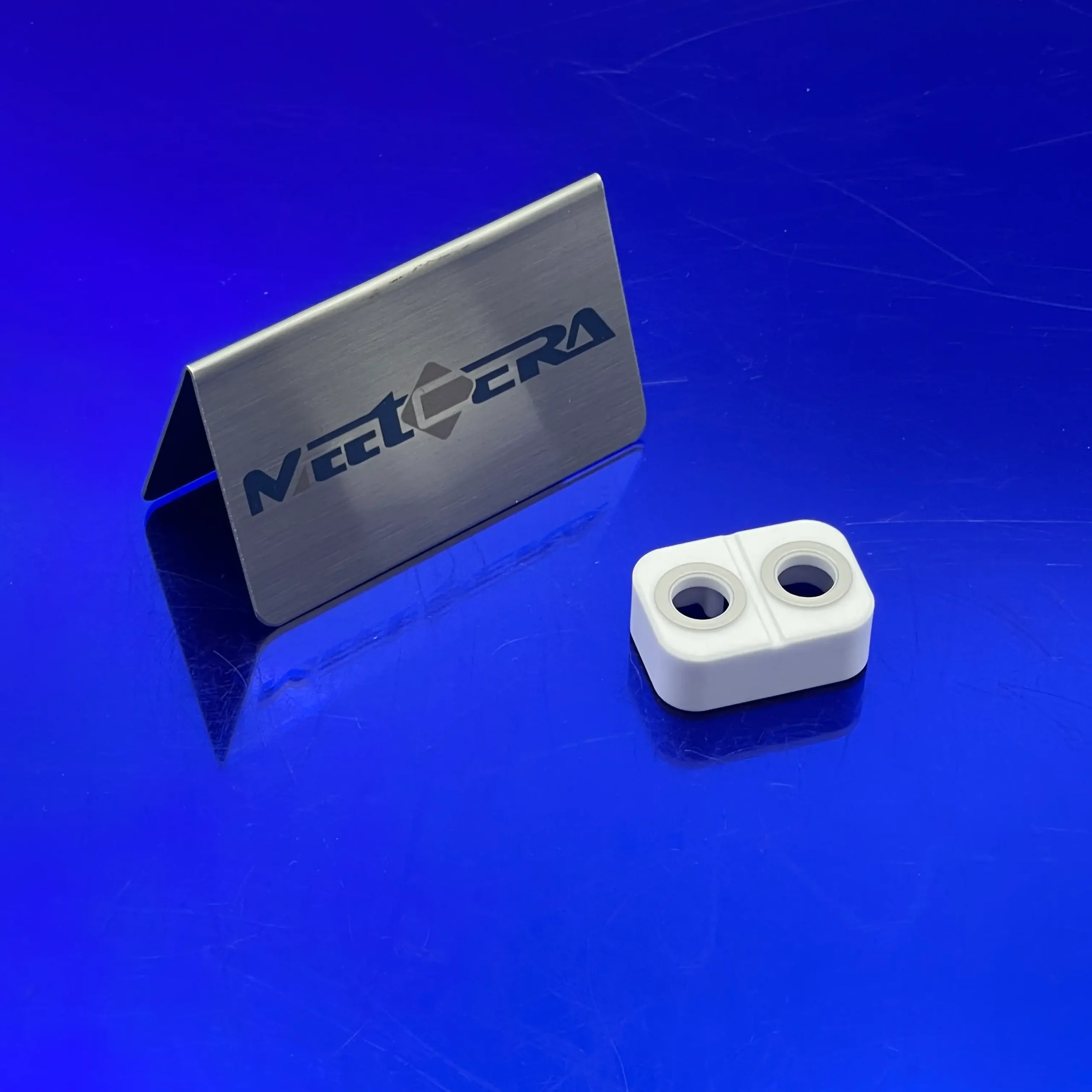 Metallized miniature relay1
